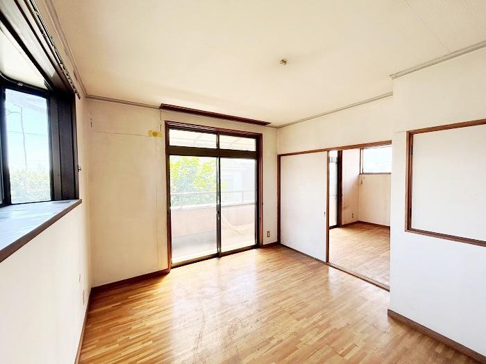 ③2階洋室西側別角度から