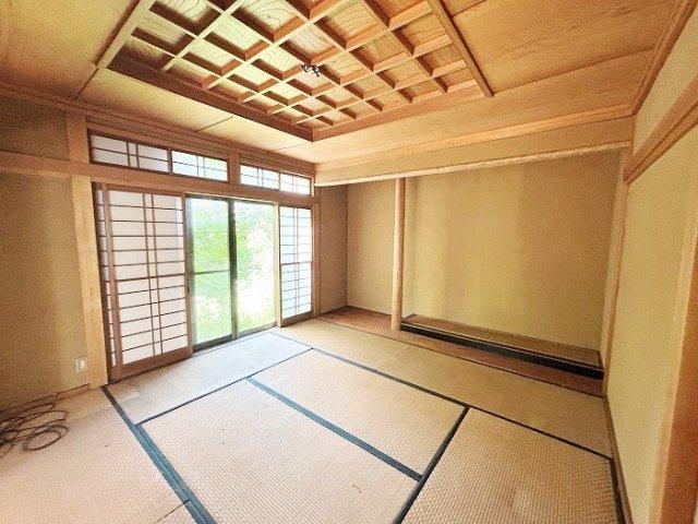 ⑥1階和室約8帖