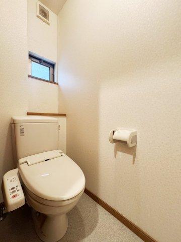 トイレは各階に配置されております