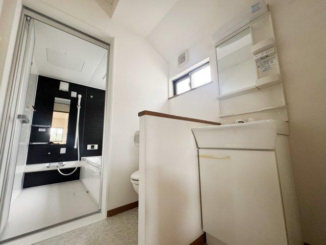 独立洗面台のある脱衣所