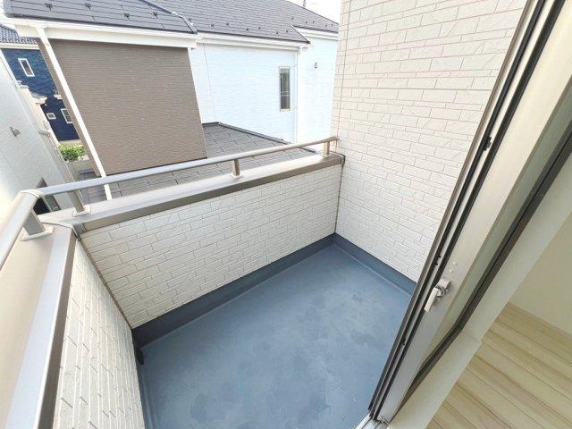 6.7畳洋室から利用可能なバルコニー