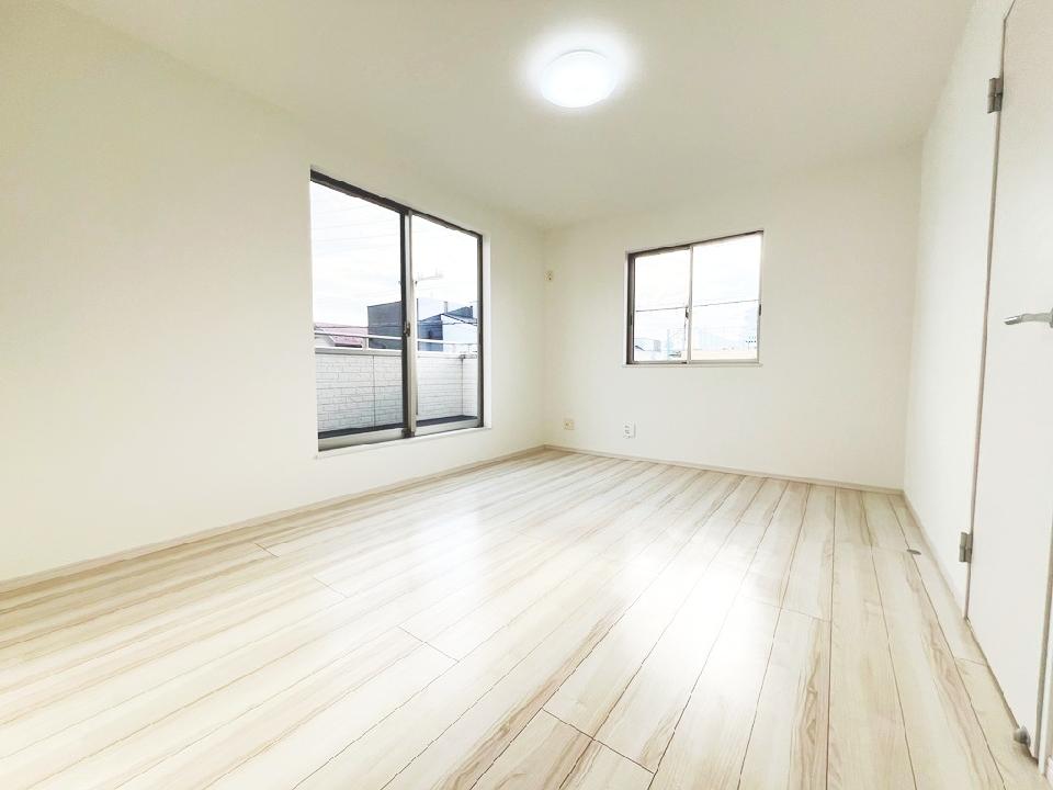 ⑥7.8畳の広々とした主寝室