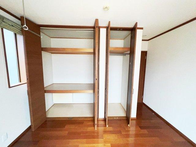 2階6.5畳洋室の収納