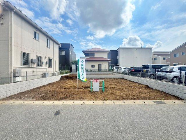 前面6ｍ道路の整った街並み。